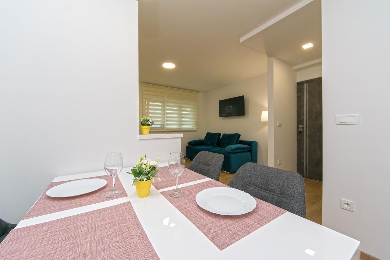 Apartments Vila Nadalina Delux Brela Exterior photo